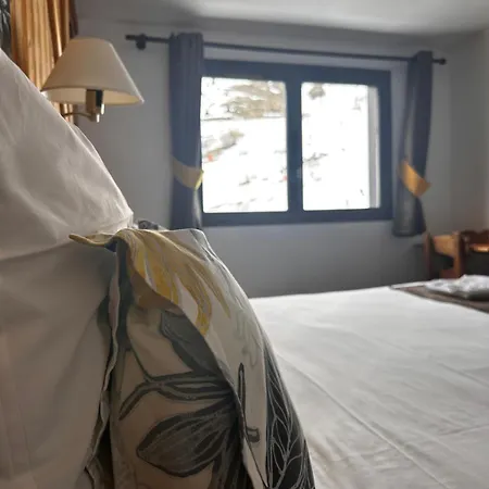 & Les Carrettes Hotel Valmeinier